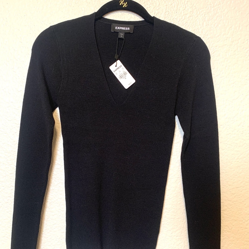 XS black ribbed sweater by Express V neck NWT